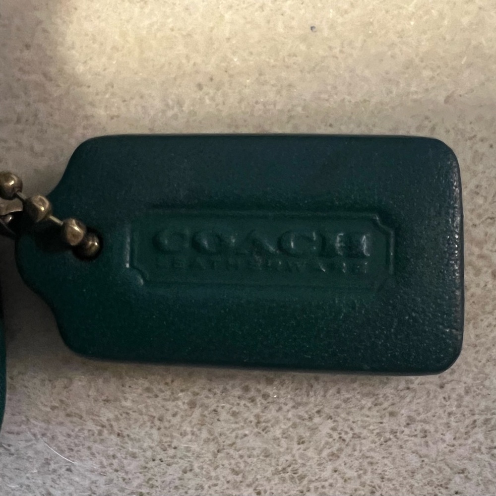 NWT Coach Half Moon Coin Case in Emerald Green - Picture 9 of 16